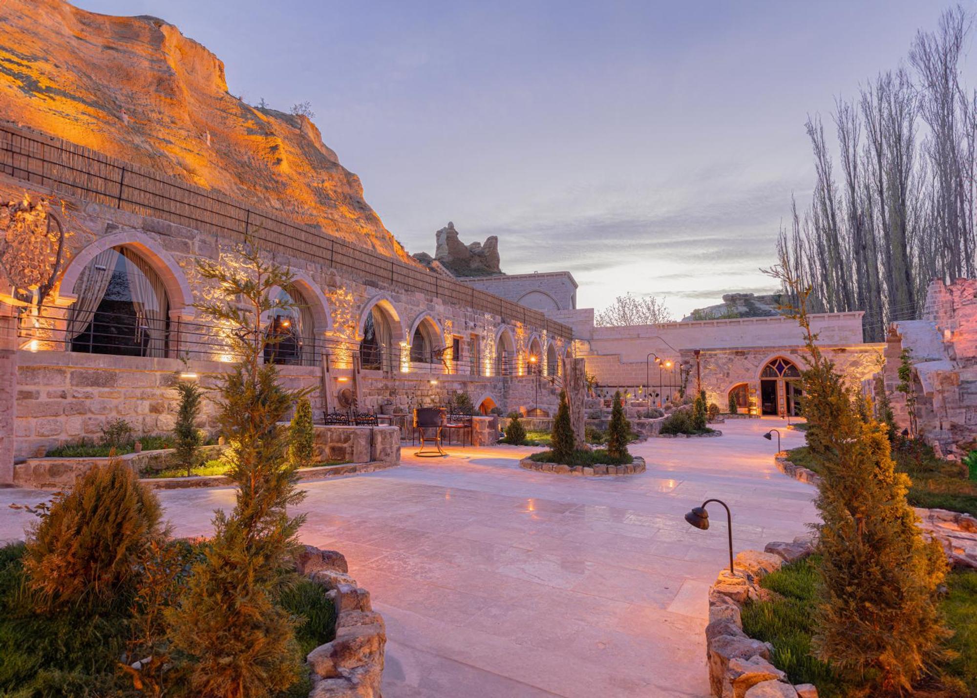 Sur Cave Hotel Ürgüp Exterior photo